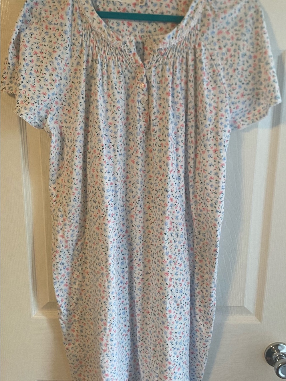 Floral Short-Sleeve Nightgown in White with Pink & Blue Flowers 100% Cotton